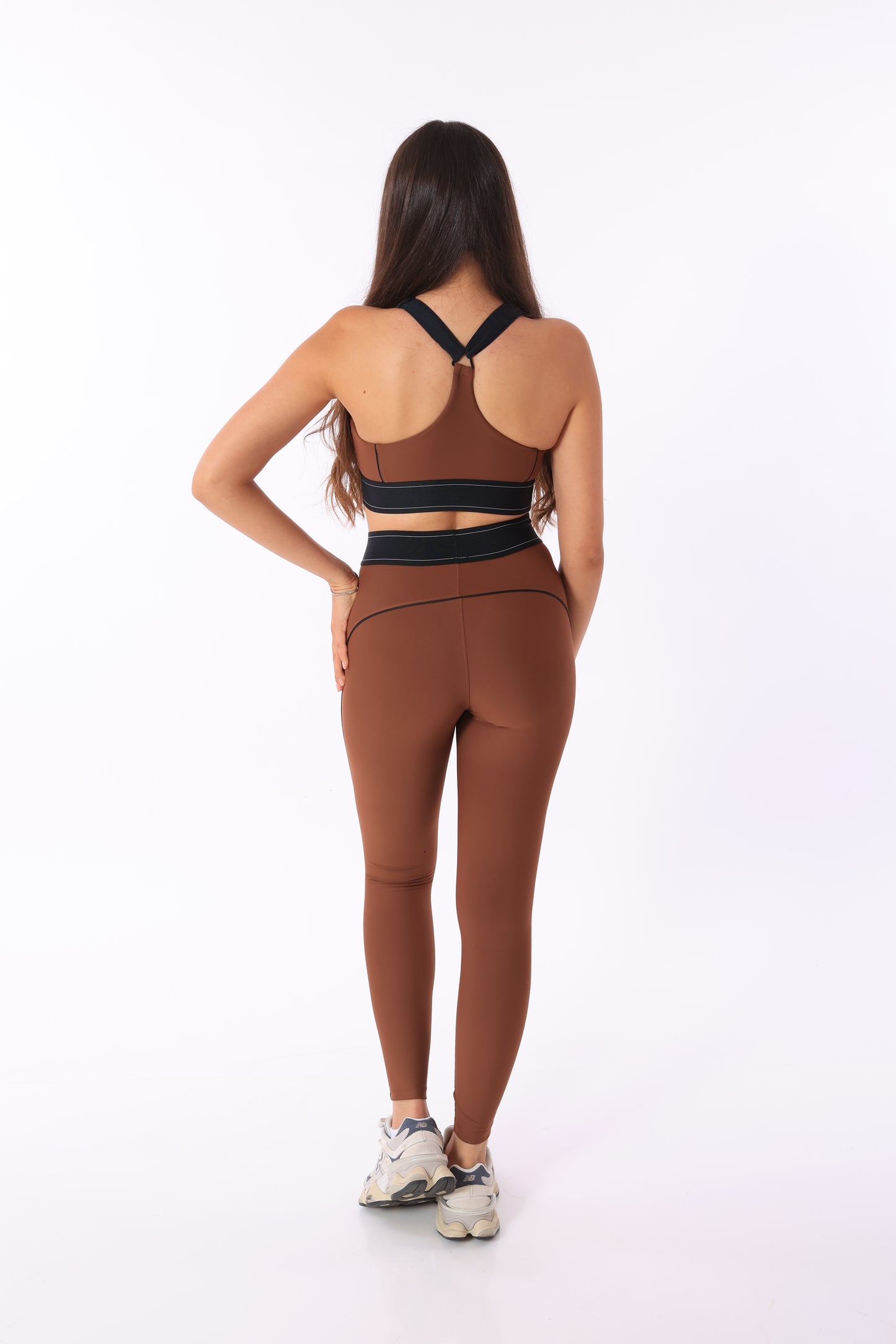 טייץ Madison Brown
