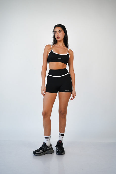 שורט Ellén Black