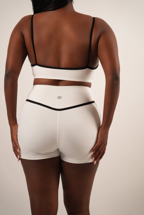 שורט Ellén Snow White