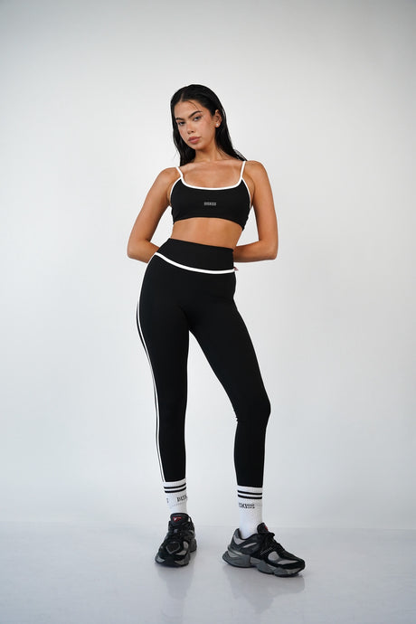 טייץ Ellén Black