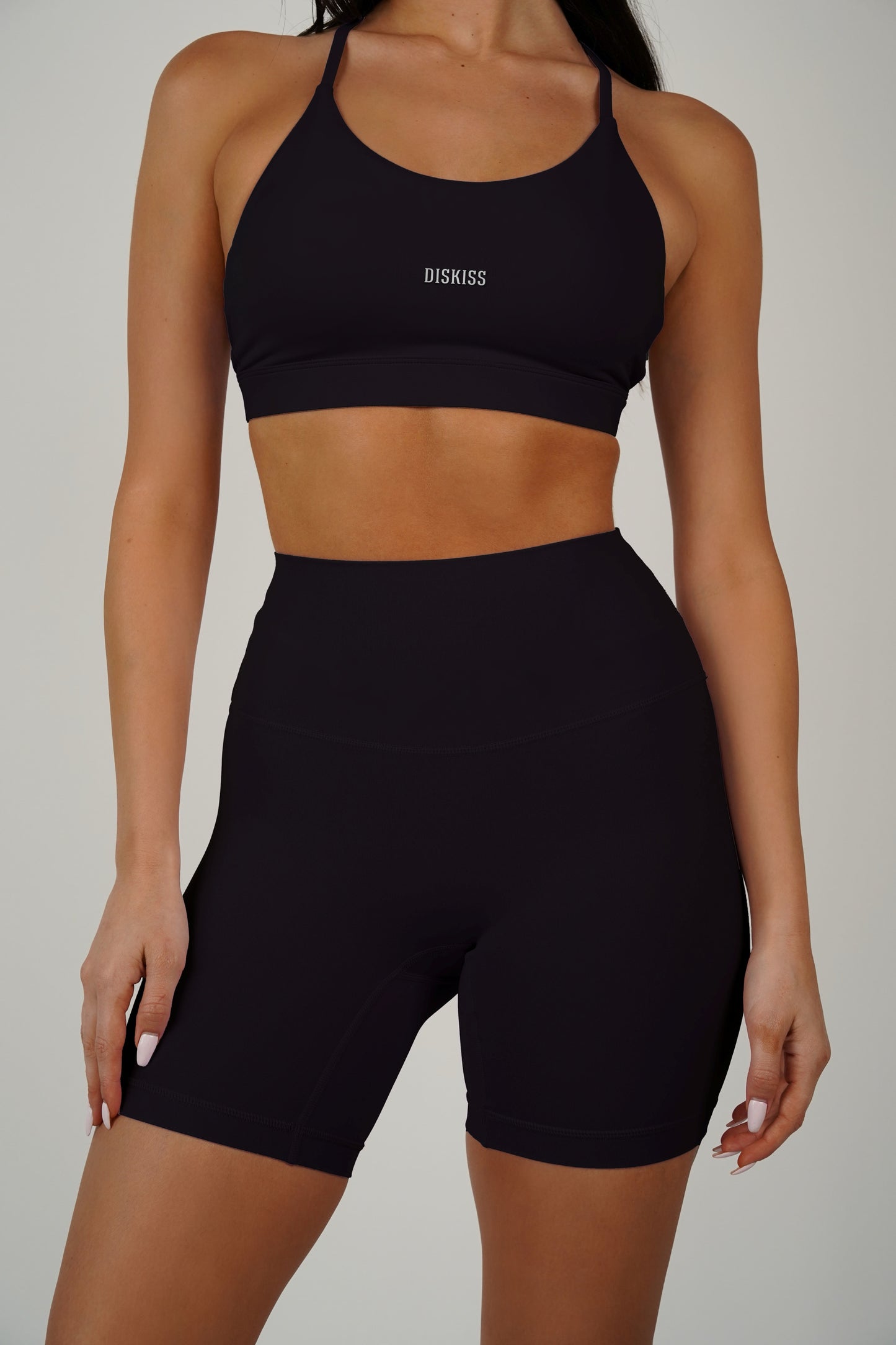 טופ Milan Black