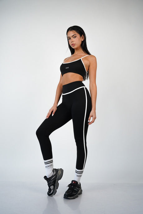 טייץ Ellén Black