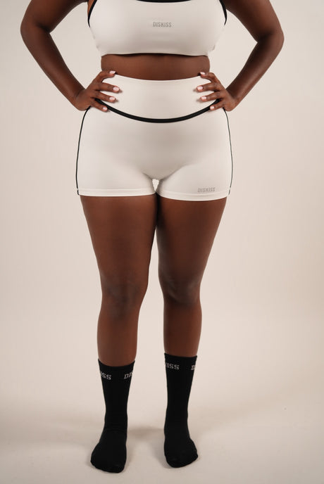 שורט Ellén Snow White