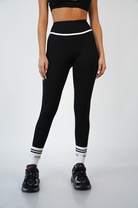 טייץ Ellén Black